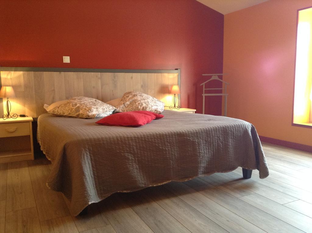 Chambres D'Hotes L'En Haut Des Vignes Mérignac Rom bilde